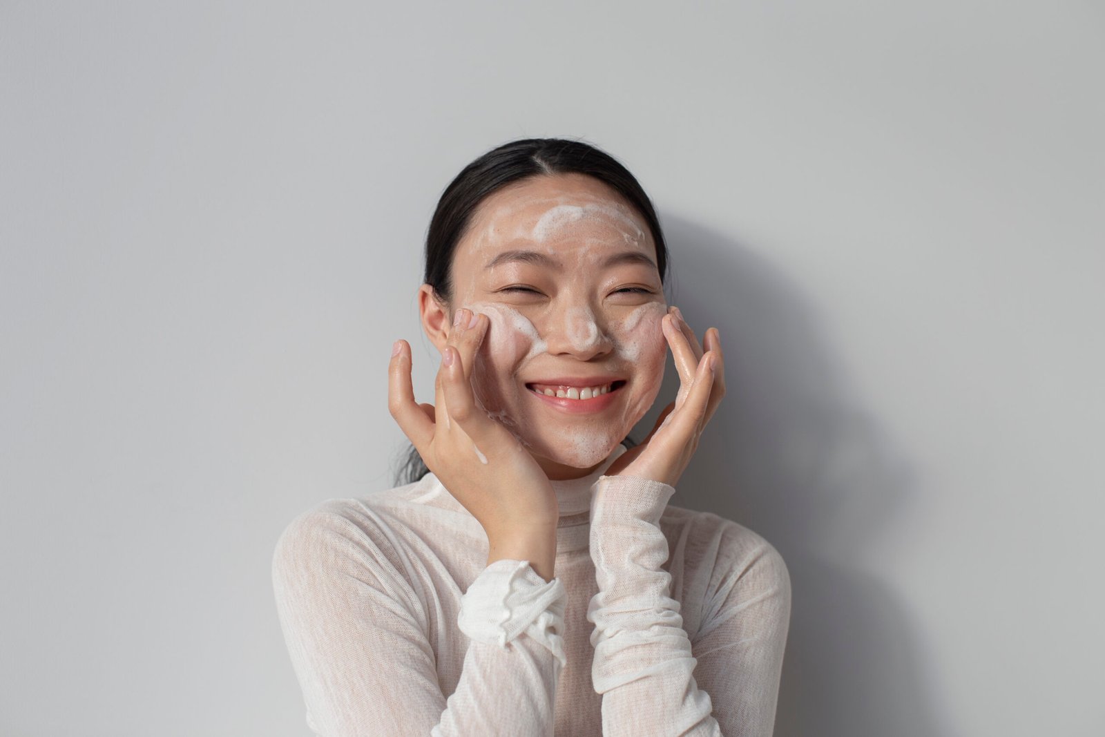 Facial wash remaja aman dan efektif